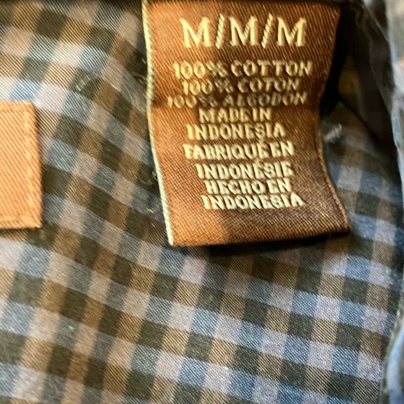 Perry Ellis men’s medium casual button down Checkered indigo Shirt - faded - Picture 3 of 16